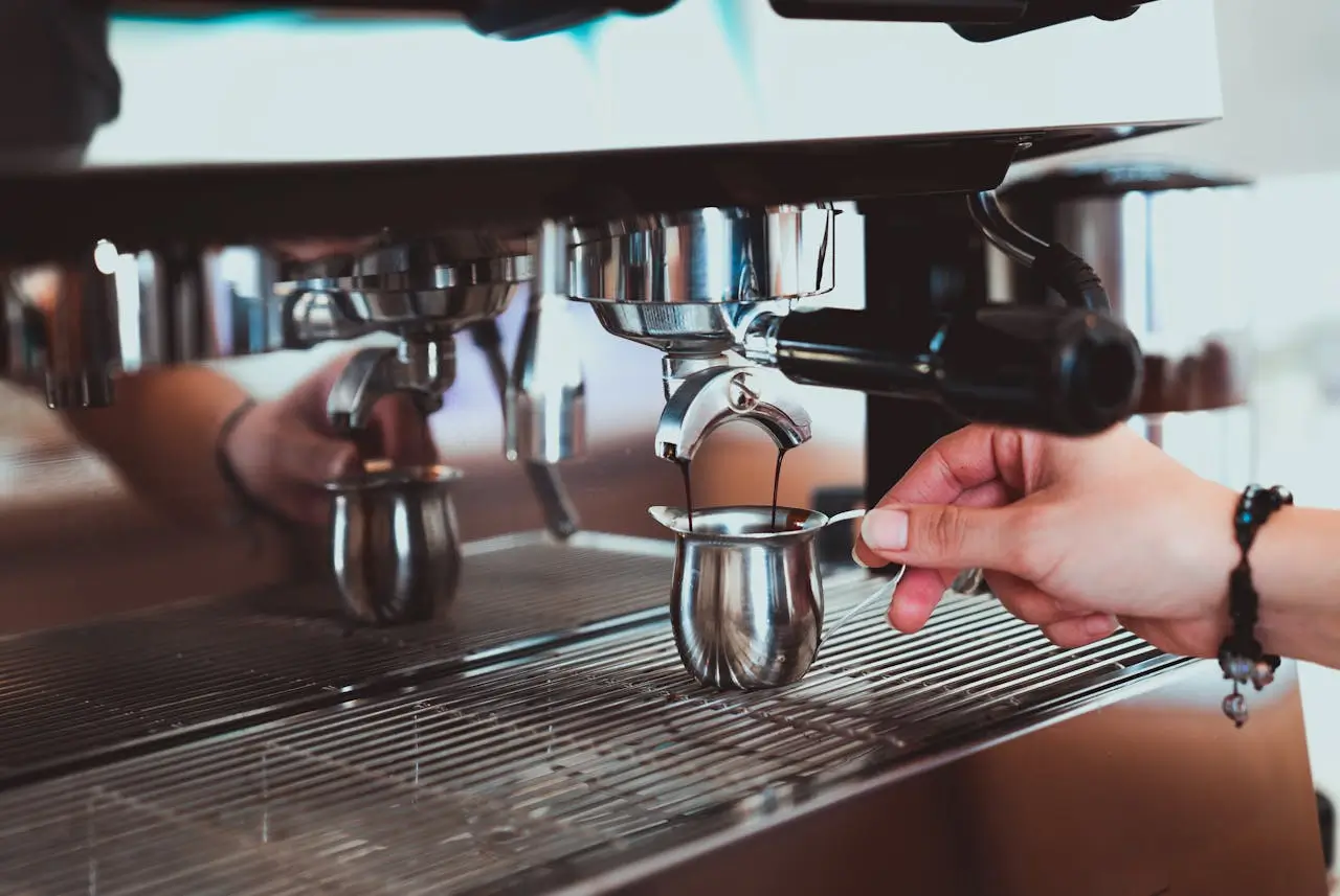 Problemi macchina del caffè: cause e soluzioni più comuni